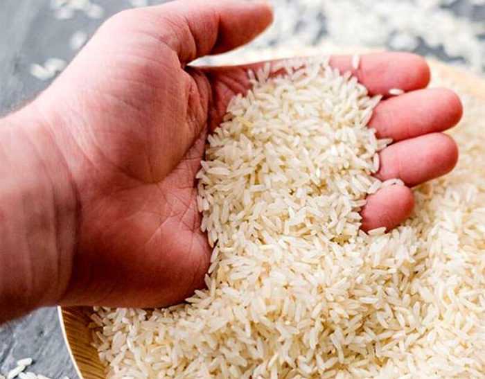 لمس کردن برنج